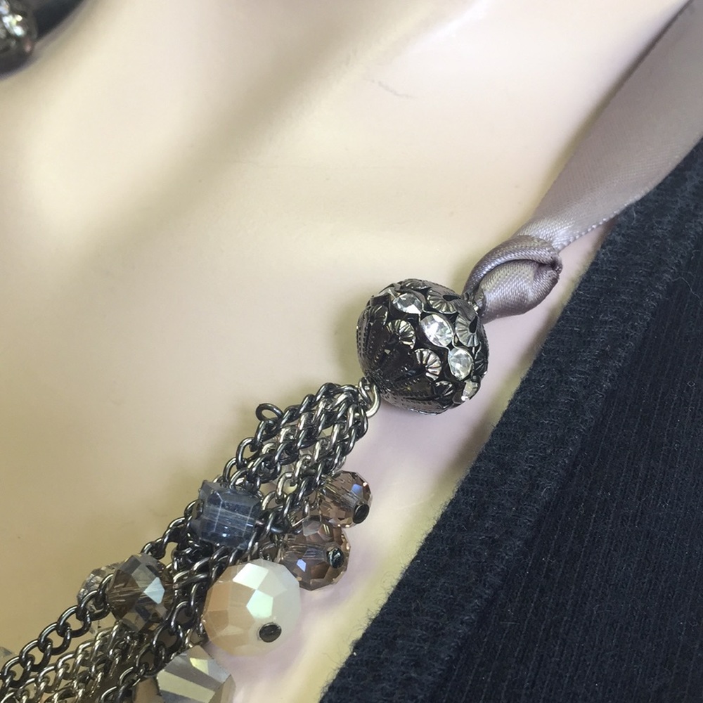 LOFT Necklace - Picture 5 of 14